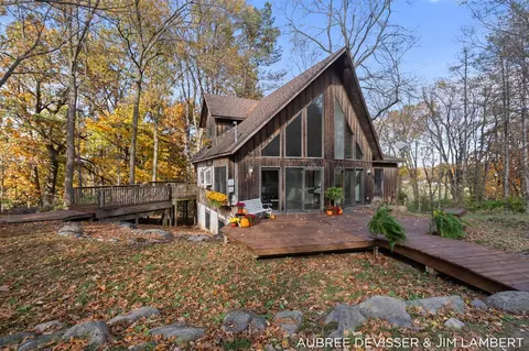 Exterior - 6020 Clark, Bath, MI 48808 photo 5 of 19