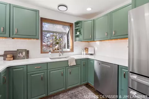 Kitchen - 6020 Clark, Bath, MI 48808 photo 6 of 8