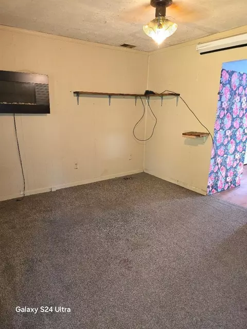 Living - 424 Arctic, Buchanan, MI 49107 photo 1 of 1