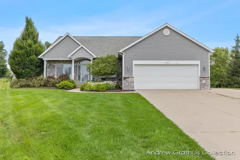 7402 Missoula, Caledonia, MI 49316