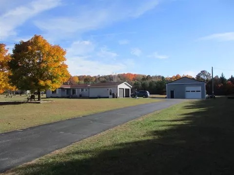 Exterior - 5570 E Stanton, Stanton, MI 48888 photo 4 of 8