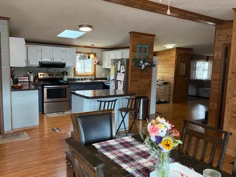 Kitchen - 5570 E Stanton, Stanton, MI 48888 photo 3 of 9
