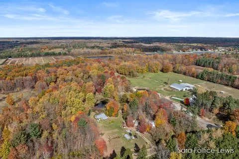 11721 State, Nunica, MI 49448