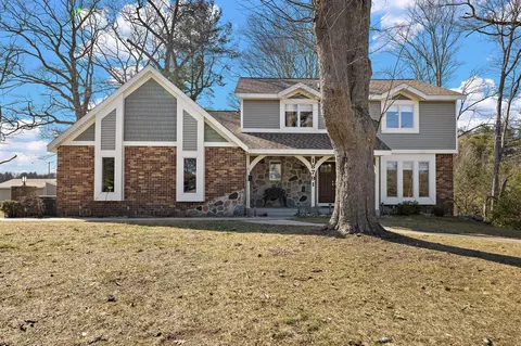 18791 W Spring Lk, Spring Lake, MI 49456