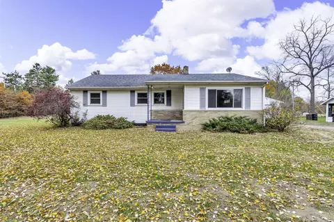 1280 E Litchfield, Jonesville, MI 49250