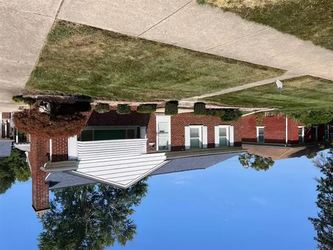 32510 W Chicago, Livonia, MI 48150