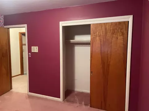 Bedroom - 5920 Riverside, Jackson, MI 49201 photo 4 of 11