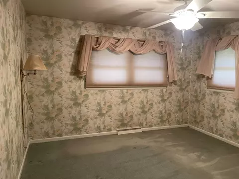 Bedroom - 5920 Riverside, Jackson, MI 49201 photo 5 of 11