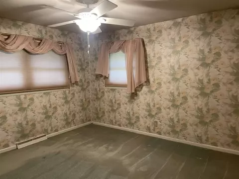 Bedroom - 5920 Riverside, Jackson, MI 49201 photo 6 of 11