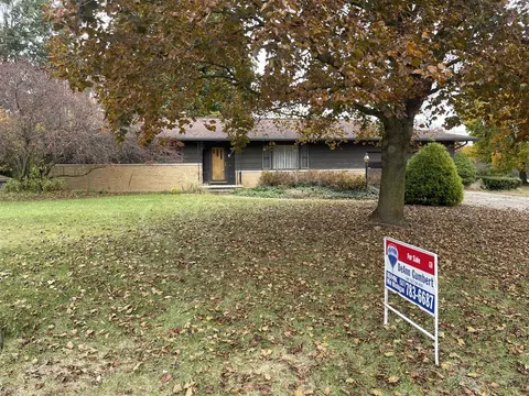 5920 Riverside, Jackson, MI 49201