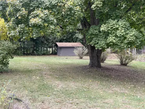 Exterior - 5920 Riverside, Jackson, MI 49201 photo 16 of 21
