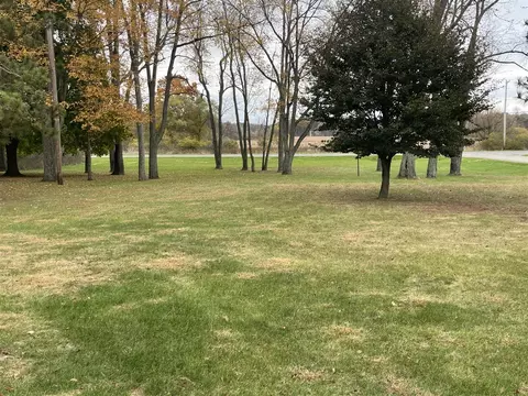 Exterior - 5920 Riverside, Jackson, MI 49201 photo 11 of 21