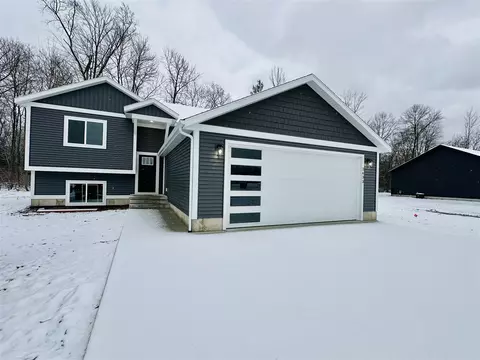 2633 Mclaughlin, Muskegon, MI 49442