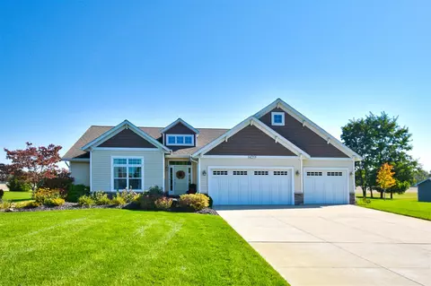 14255 Sunset Rdg, Niles, MI 49120