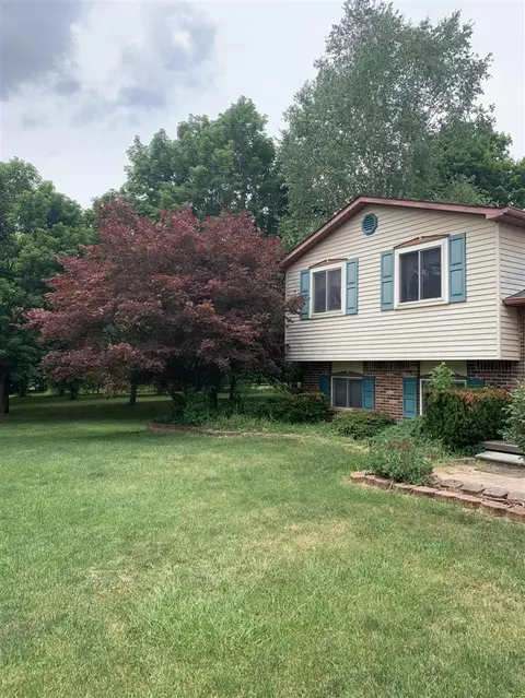 96 Olde Franklin, Howell, MI 48855 photo 3