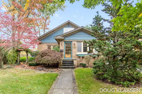 607 Lawndale, Holland, MI 49423