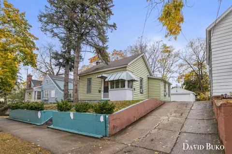 12 Deloney, Grand Rapids, MI 49504