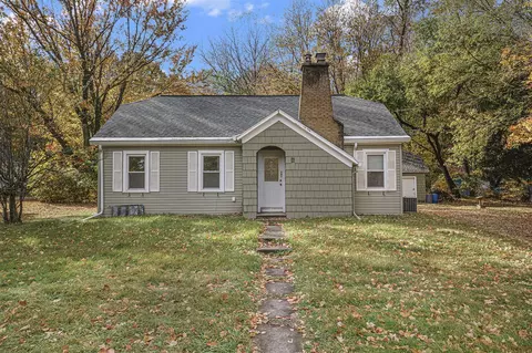 8093 Douglas, Kalamazoo, MI 49009
