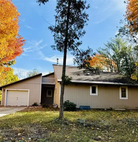 410 S Clymer, Pentwater, MI 49449