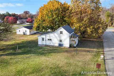 3212 Curtis, Nashville, MI 49073