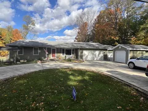 1023 Miller, Plainwell, MI 49080