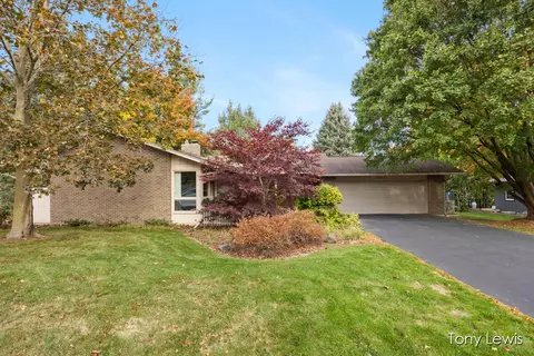 4377 Baywood, Grand Rapids, MI 49546