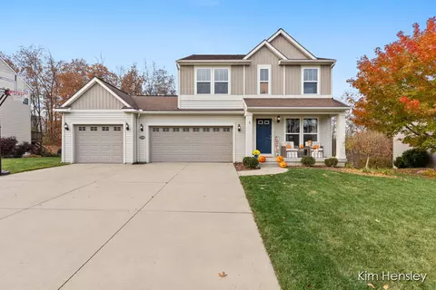 9769 Sunset Rdg, Rockford, MI 49341