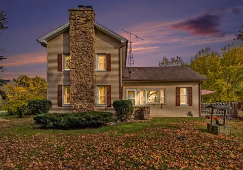 5059 Clawson, Eau Claire, MI 49111