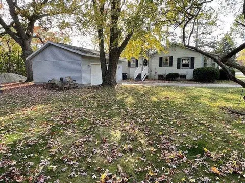 4560 Mckinley, Muskegon, MI 49441