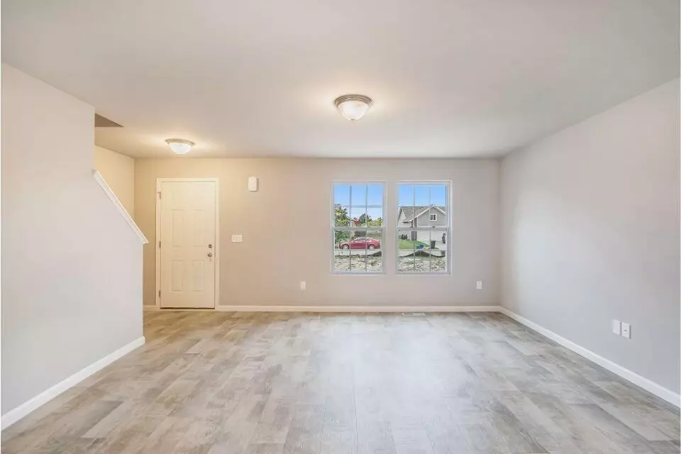 Living - 5044 Apollo, Caledonia, MI 49316 photo 2 of 3
