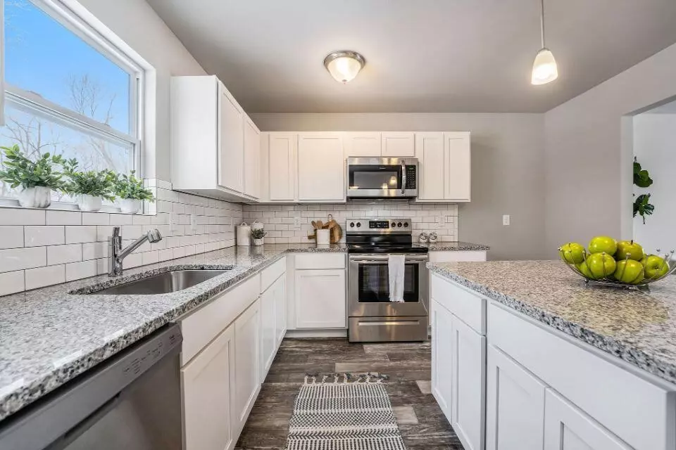 Kitchen - 5044 Apollo, Caledonia, MI 49316 photo 5 of 6