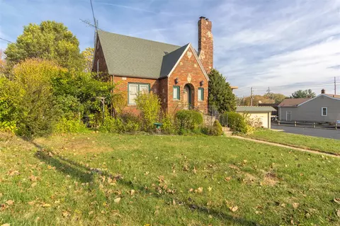 2797 W John Beers, Stevensville, MI 49127