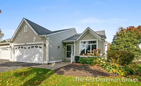 255 Winter Oak W, Holland, MI 49424