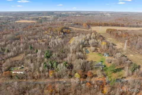 14331 Podunk, Gowen, MI 49326