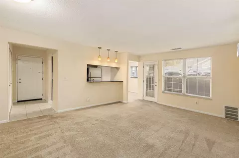 Living - 109 Fieldcrest #101, Ann Arbor, MI 48103 photo 3 of 4