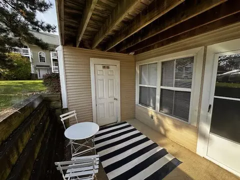 Exterior - 109 Fieldcrest #101, Ann Arbor, MI 48103 photo 7 of 7