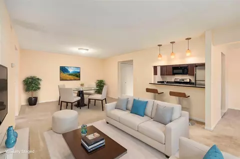 109 Fieldcrest #101, Ann Arbor, MI 48103