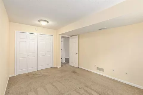 Bedroom - 109 Fieldcrest #101, Ann Arbor, MI 48103 photo 4 of 4