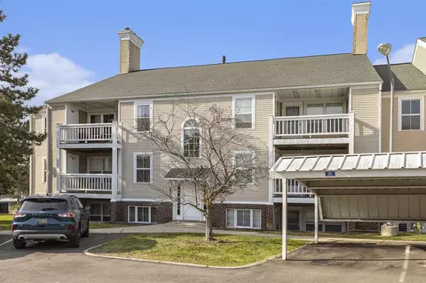 Exterior - 109 Fieldcrest #101, Ann Arbor, MI 48103 photo 3 of 7