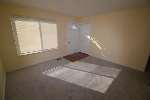 Living - 28058 Leroy, Romulus, MI 48174 photo 1 of 2