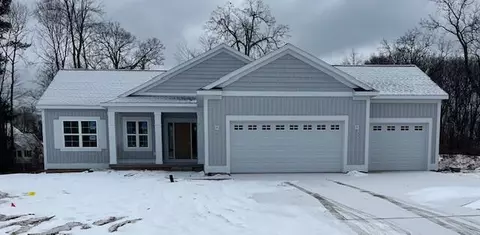 5864 Hillbrook Ct NE, Belmont, MI 49306