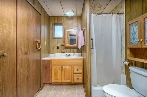 Bath - 372 13th, Plainwell, MI 49080 photo 1 of 2