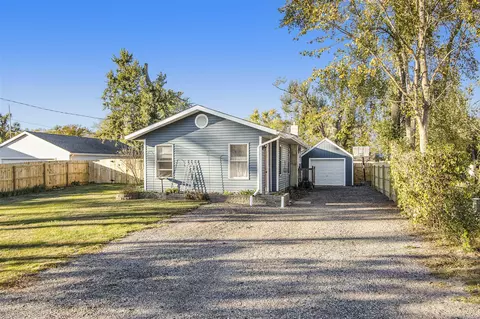 2121 Lansing, Portage, MI 49002