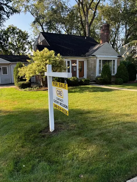 17211 Kirkshire, Beverly Hills, MI 48025