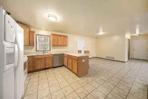 10376 Glencoe, Jerome, MI 49249 photo 13