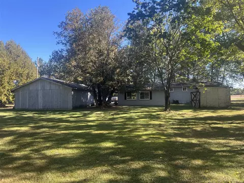 136 Hockaday, Gladwin, MI 48624 photo 18