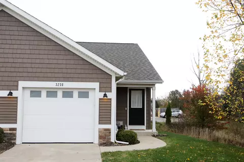 3238 Birch Crk, Grand Rapids, MI 49512