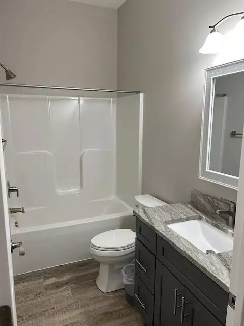 Bath - 9696 10th, Remus, MI 49340 photo 3 of 3