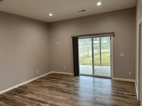 Living - 9696 10th, Remus, MI 49340 photo 3 of 3