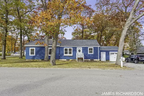 15745 Beach, Spring Lake, MI 49456